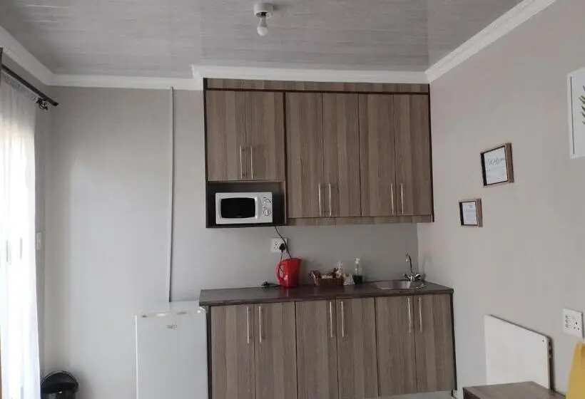 デラックスルーム, Tokelo Guesthouse Emalahleni