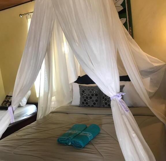 חדר אקונומי, Sugi Gede Homestay