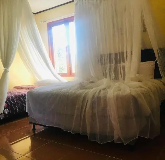 エコノミールーム, Sugi Gede Homestay
