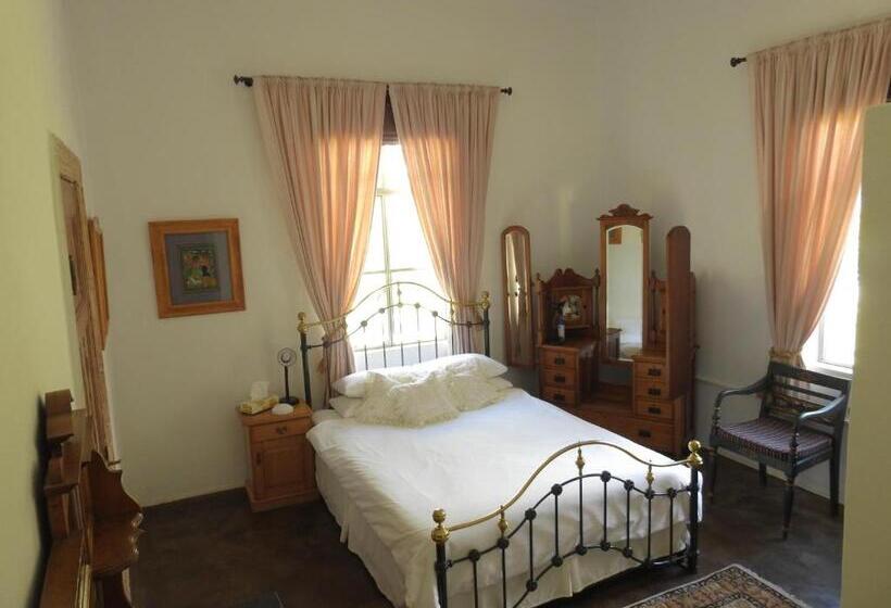 اتاق استاندارد با چشمانداز باغ, Hh 820 Accomodation