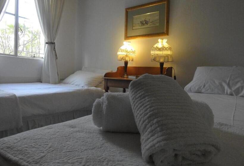 اتاق استاندارد, Hh 820 Accomodation