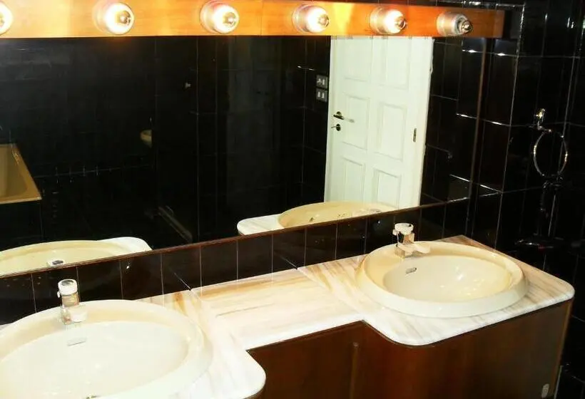 اتاق راحتی سه تخته, I 13 Cavalieri Guest House