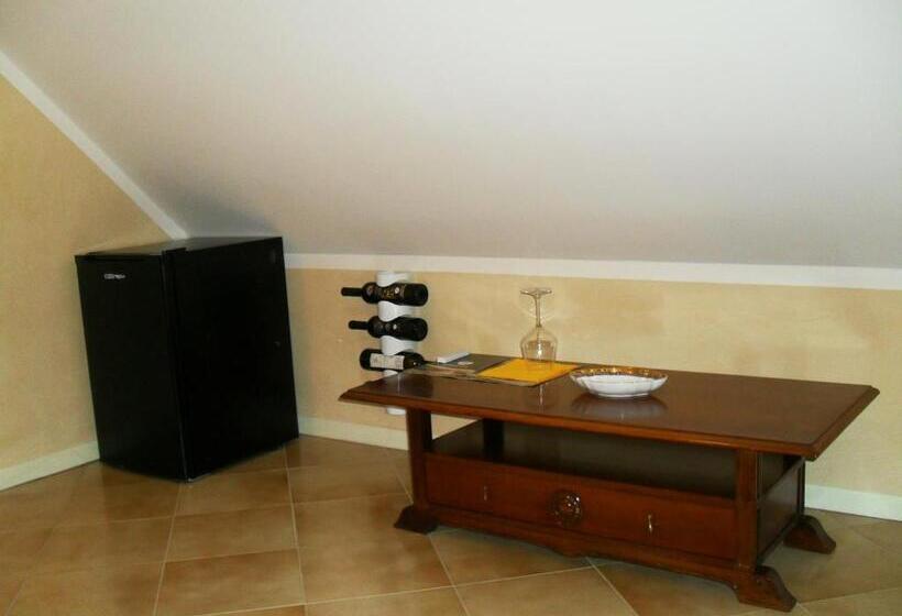 اتاق لوکس یک تخته, I 13 Cavalieri Guest House