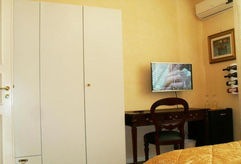 اتاق کلاسیک سه تخته, I 13 Cavalieri Guest House