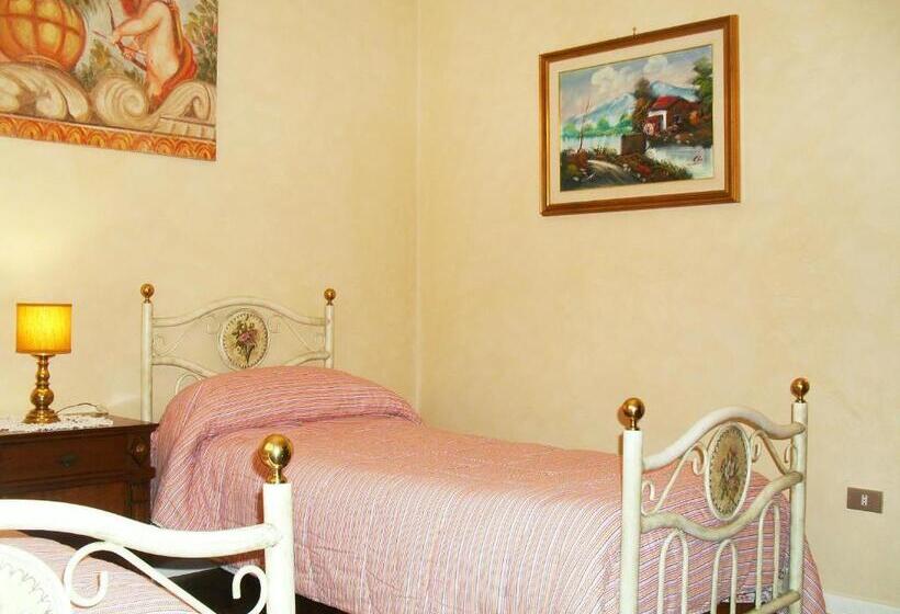 اتاق راحتی سه تخته, I 13 Cavalieri Guest House