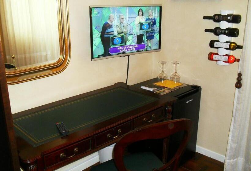 اتاق راحتی سه تخته, I 13 Cavalieri Guest House