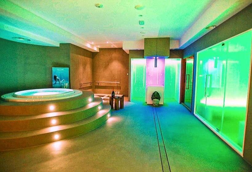 اتاق لوکس یک تخته, I 13 Cavalieri Guest House