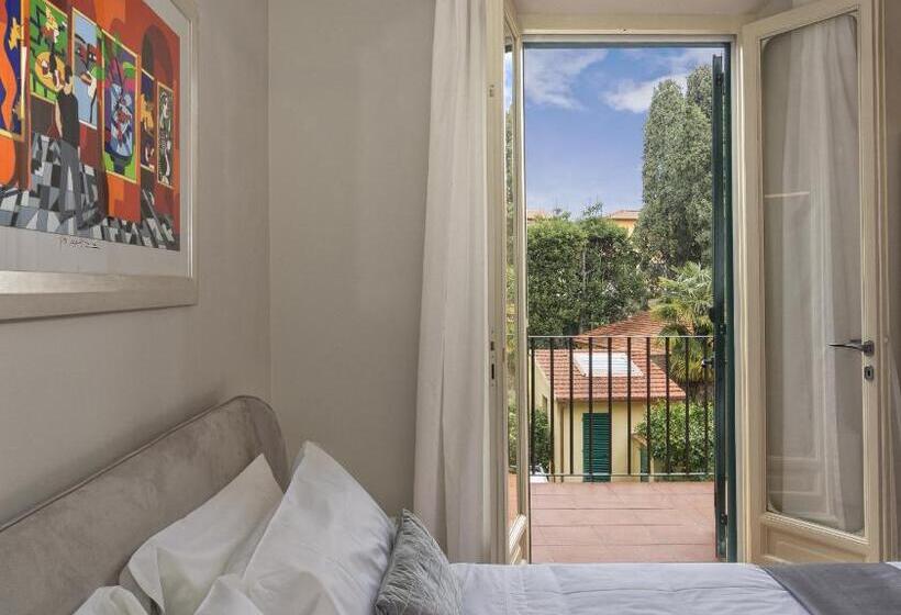 اتاق استاندارد با بالکن, Palazzo Cini Luxury Rooms In Pisa