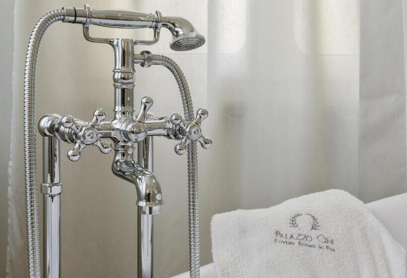 اتاق سوپریور سه تخته, Palazzo Cini Luxury Rooms In Pisa