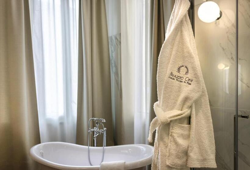 اتاق سوپریور سه تخته, Palazzo Cini Luxury Rooms In Pisa