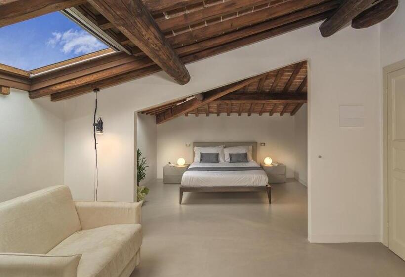 سوییت جونیور, Palazzo Cini Luxury Rooms In Pisa