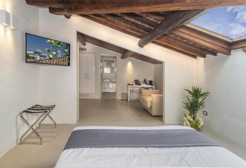 سوییت جونیور, Palazzo Cini Luxury Rooms In Pisa