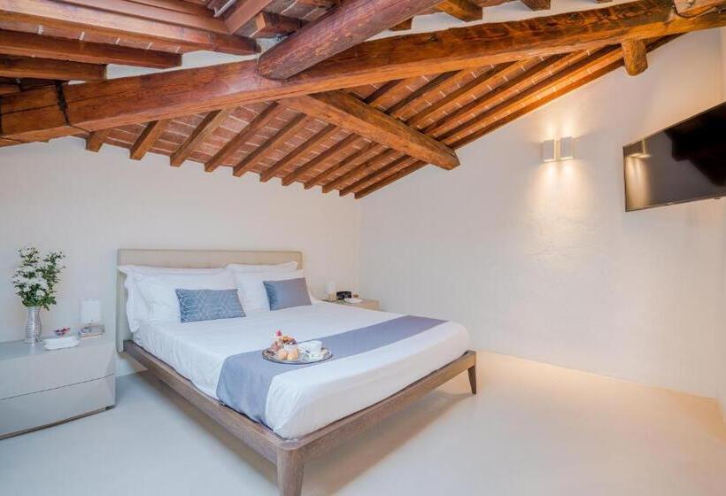 سوییت جونیور, Palazzo Cini Luxury Rooms In Pisa