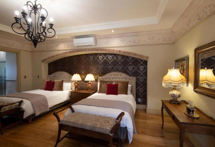 חדר דלוקס, Three Rivers Lodge And Villas