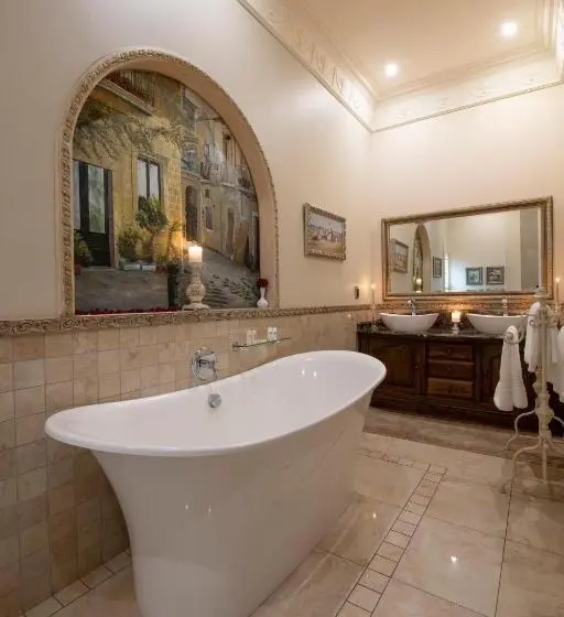 スイート, Three Rivers Lodge And Villas
