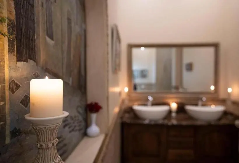 スイート, Three Rivers Lodge And Villas