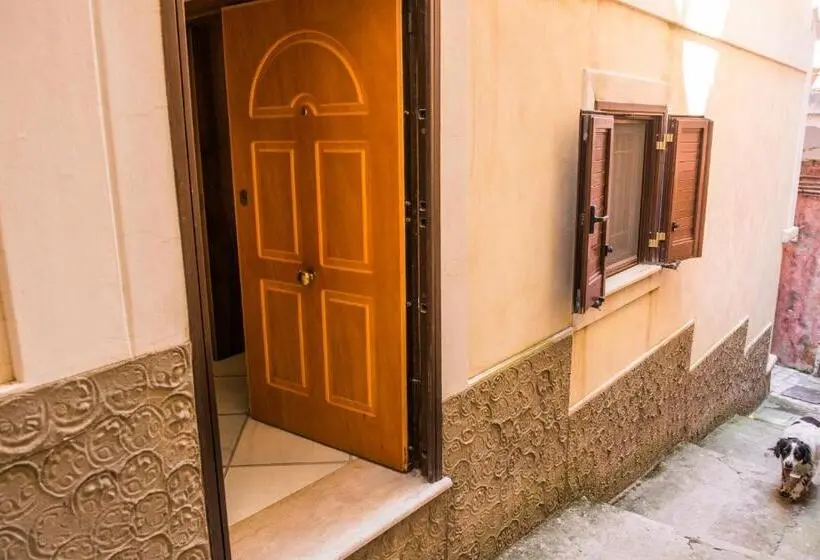 デラックスルーム, In Vacanza A Gaeta B&b L Elica