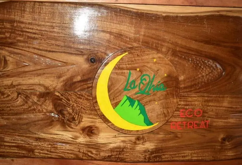 ルームシェアのワンベッド, La Qhia Eco Retreat