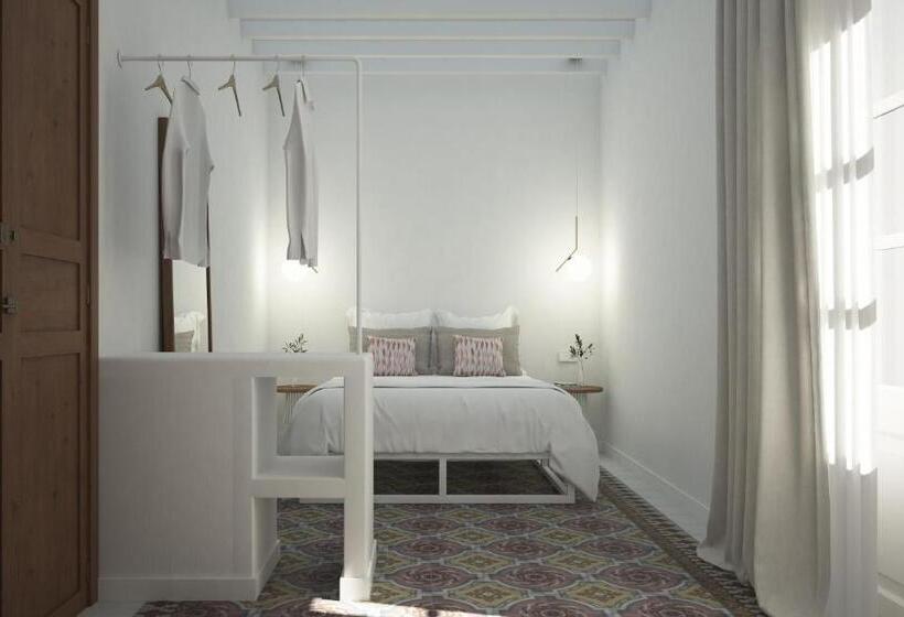 テラス付スイート, Llonga S 11th Youth Hostel