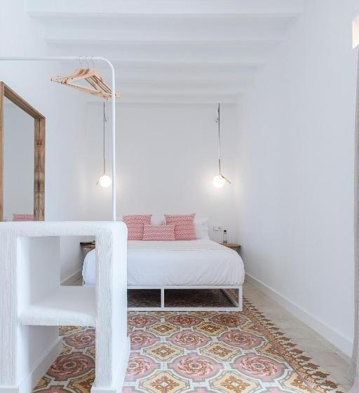 テラス付スイート, Llonga S 11th Youth Hostel