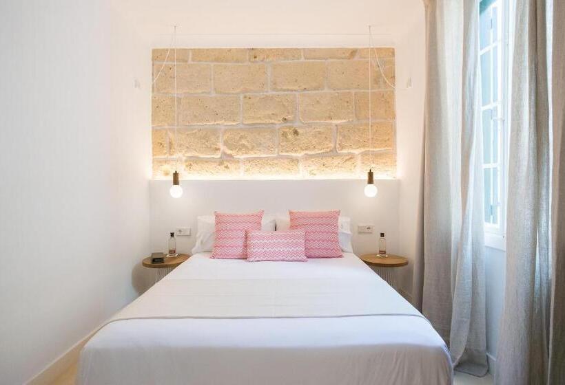 スタンダードルーム, Llonga S 11th Youth Hostel