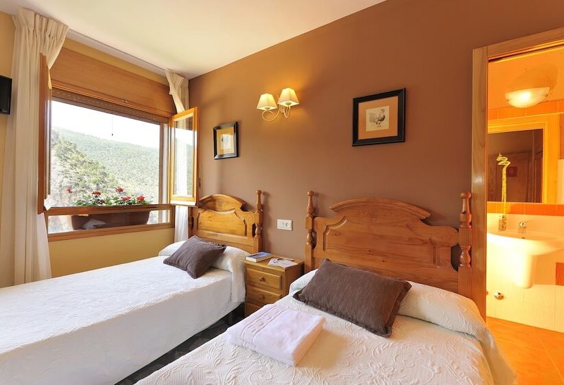 غرفة قياسية ثلاثية, Miralmundo Alojamientos Rurales Ayna  Hostal Rural