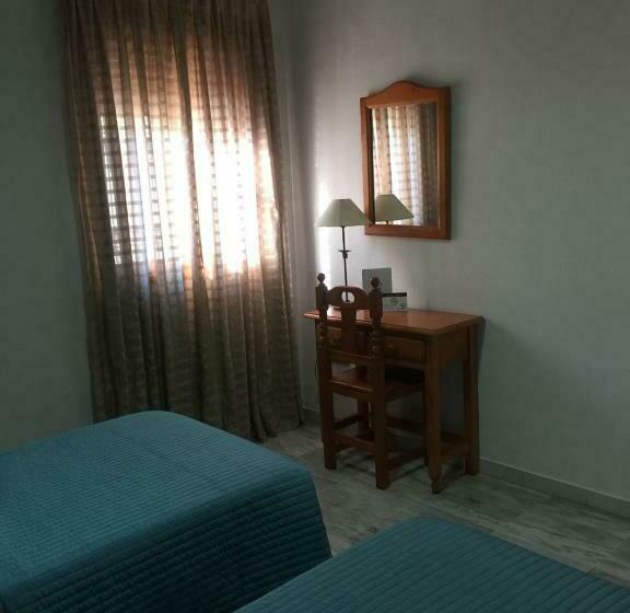 اتاق استاندارد سه نفره, Isla Menor