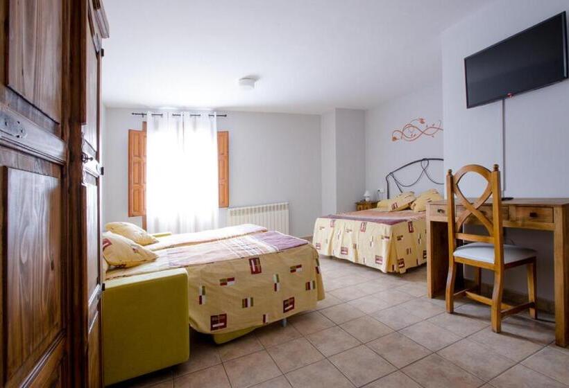 Семейный Номер, Hostal Antiguo Hospital