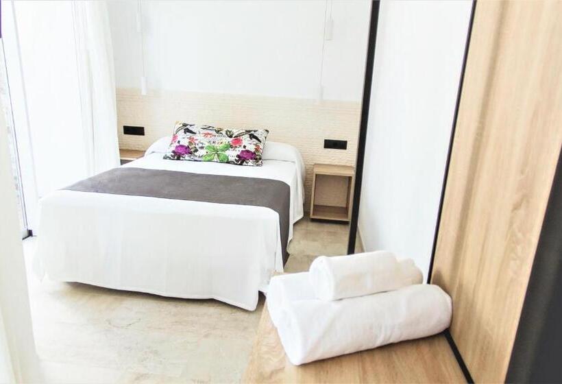 テラス付きスタンダードルーム, Botaniq Hotel Boutique