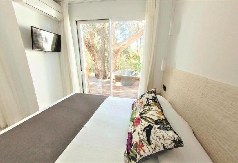 テラス付きスタンダードルーム, Botaniq Hotel Boutique