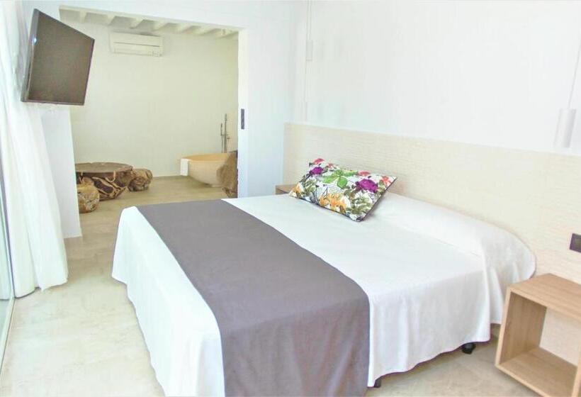 ガーデンビューデラックスルーム, Botaniq Hotel Boutique