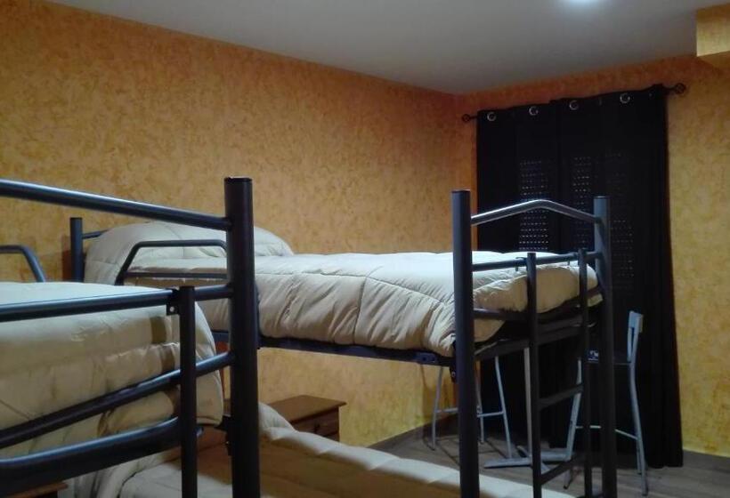 패밀리 룸, Hostal La Aldaba