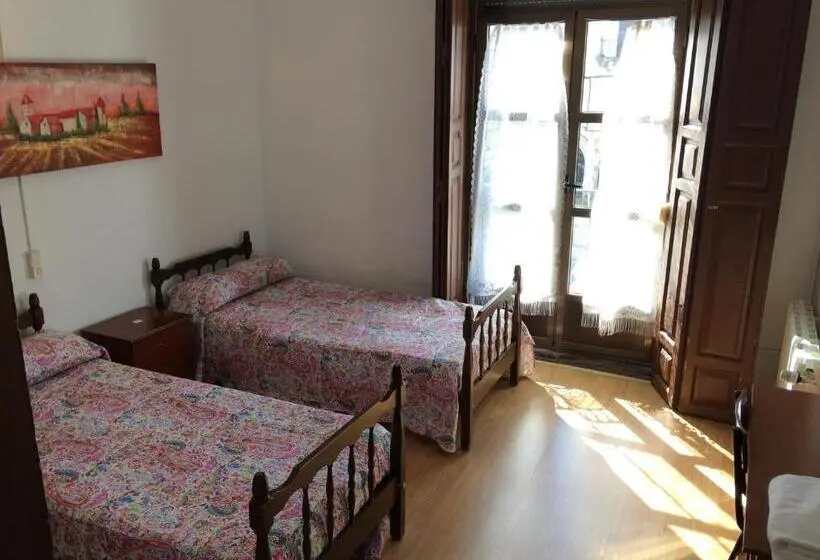 اتاق استاندارد, Pension Carretero