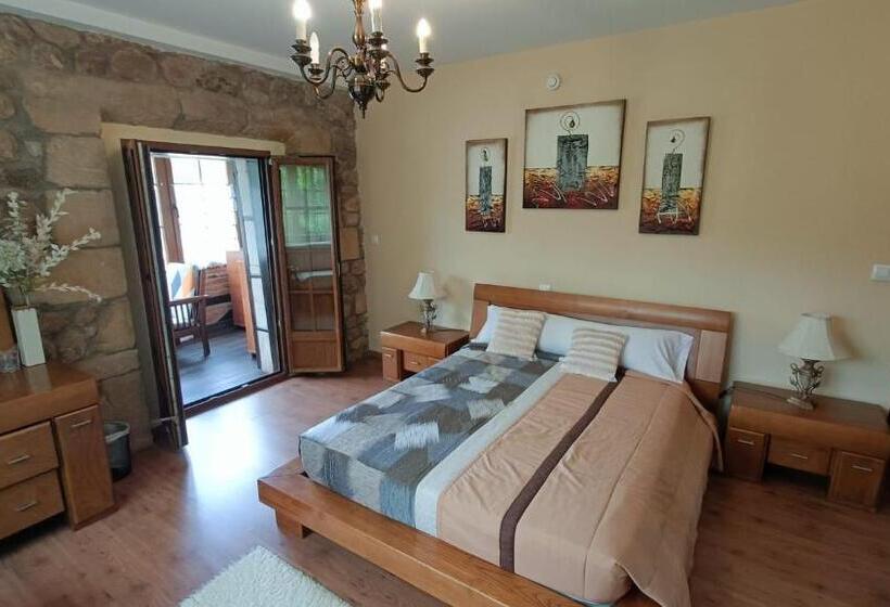 Четырехместный Номер Стандарт, Posada El Manjon