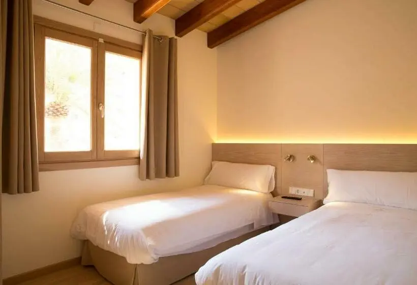 اتاق استاندارد چهارنفره با چشم‌انداز باغ, Agroturismo S Arboçar