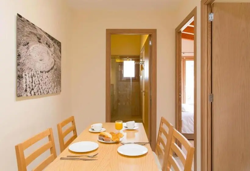 اتاق استاندارد چهارنفره با چشم‌انداز باغ, Agroturismo S Arboçar