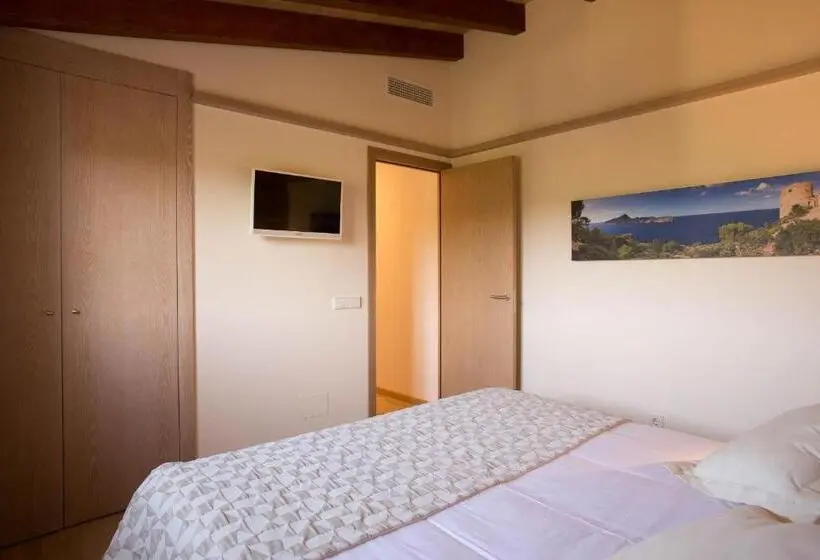اتاق استاندارد چهار تخته, Agroturismo S Arboçar