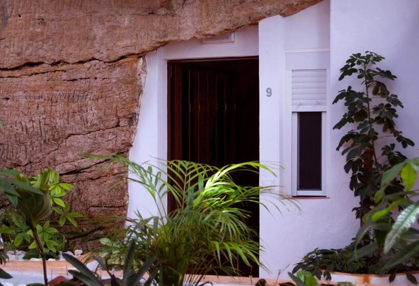 スーペリアールーム, Hostal Batato