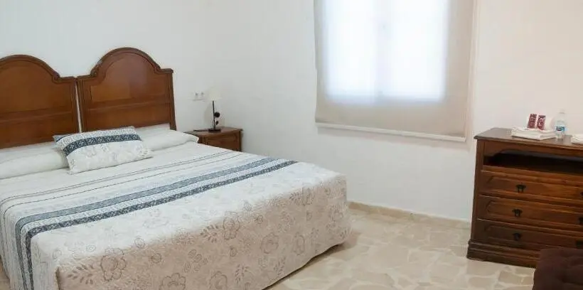 سوییت جونیور لوکس, Hostal Batato