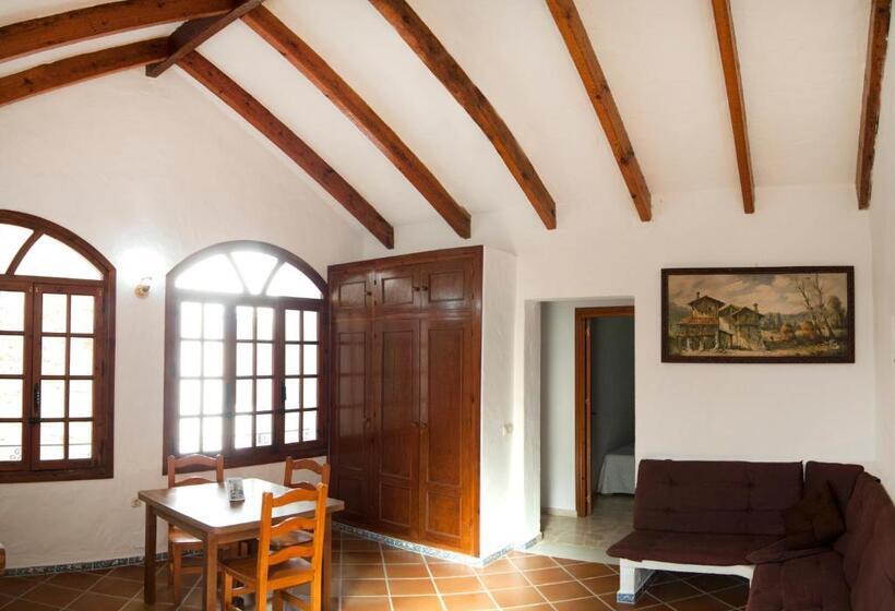 سوییت جونیور لوکس, Hostal Batato
