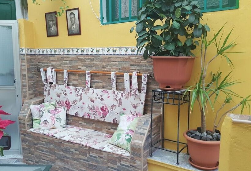 带共用浴室的标准房间, Pensión Playa