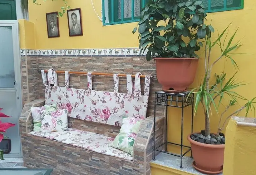 اتاق استاندارد یک تخته با سرویس بهداشتی مشترک, Pensión Playa
