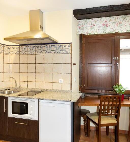 标准工作室, Apartamentos Turisticos A Estacion