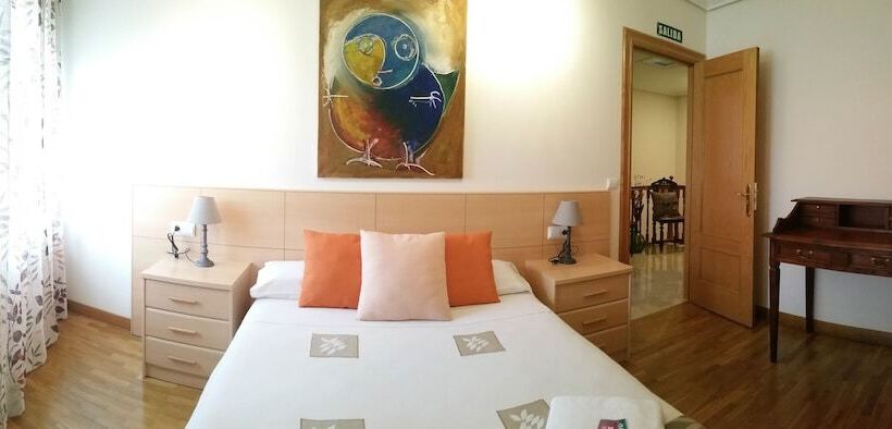 اتاق استاندارد با سرویس بهداشتی مشترک, Pension Ostadar