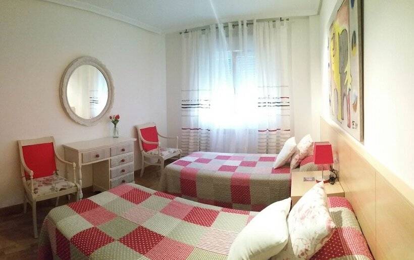 اتاق استاندارد با سرویس بهداشتی مشترک, Pension Ostadar