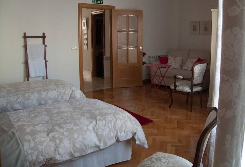 اتاق استاندارد با سرویس بهداشتی مشترک, Pension Ostadar