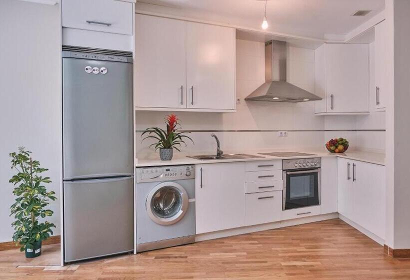 إستوديو قياسى, Pensión A Solaina