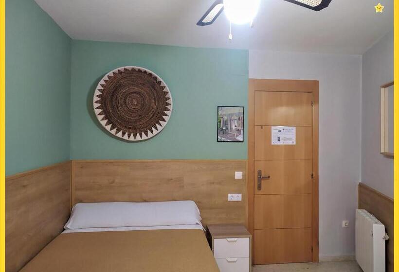 اتاق استاندارد با سرویس بهداشتی مشترک, Habitaciones Barra89