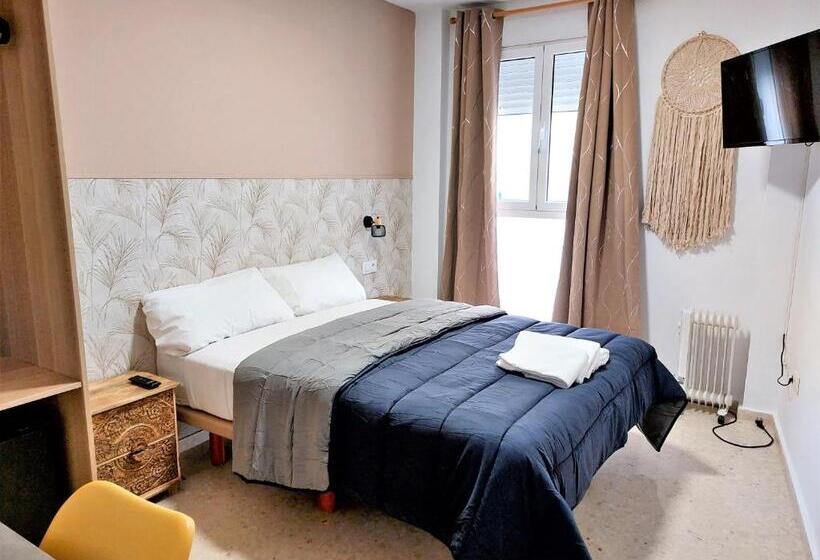 اتاق استاندارد با سرویس بهداشتی مشترک, Habitaciones Barra89