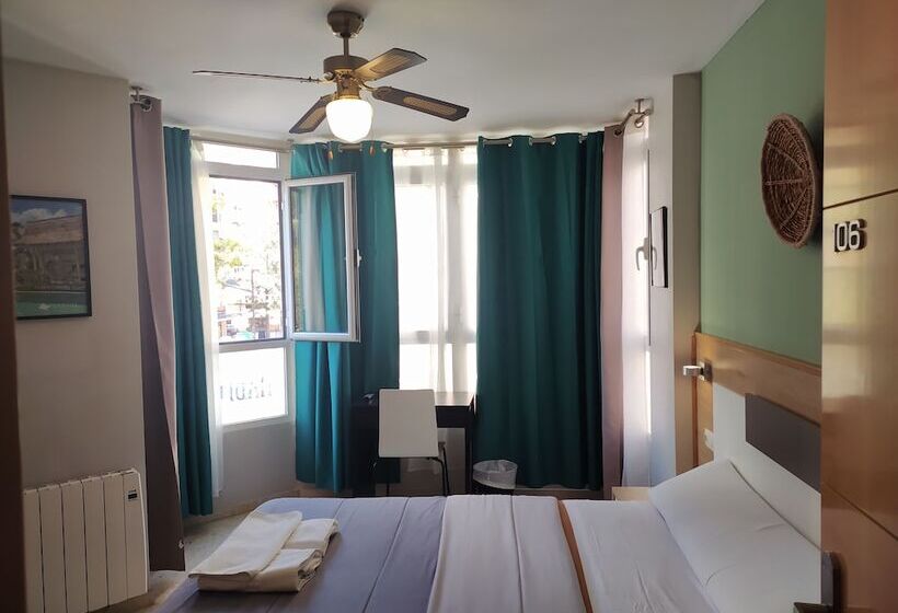 اتاق استاندارد با سرویس بهداشتی مشترک, Habitaciones Barra89